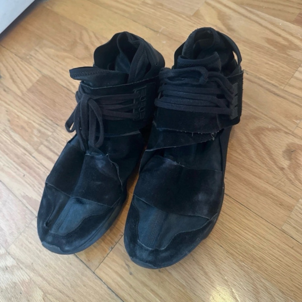 Y-3 Black Athletic Shoes